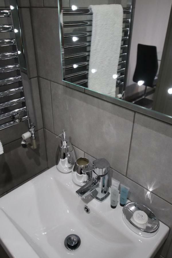 Halifax House, One Bedroom Apartment 216 エクステリア 写真